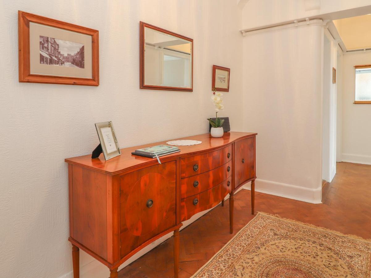 Coniston Apartment Колуин Бей Екстериор снимка