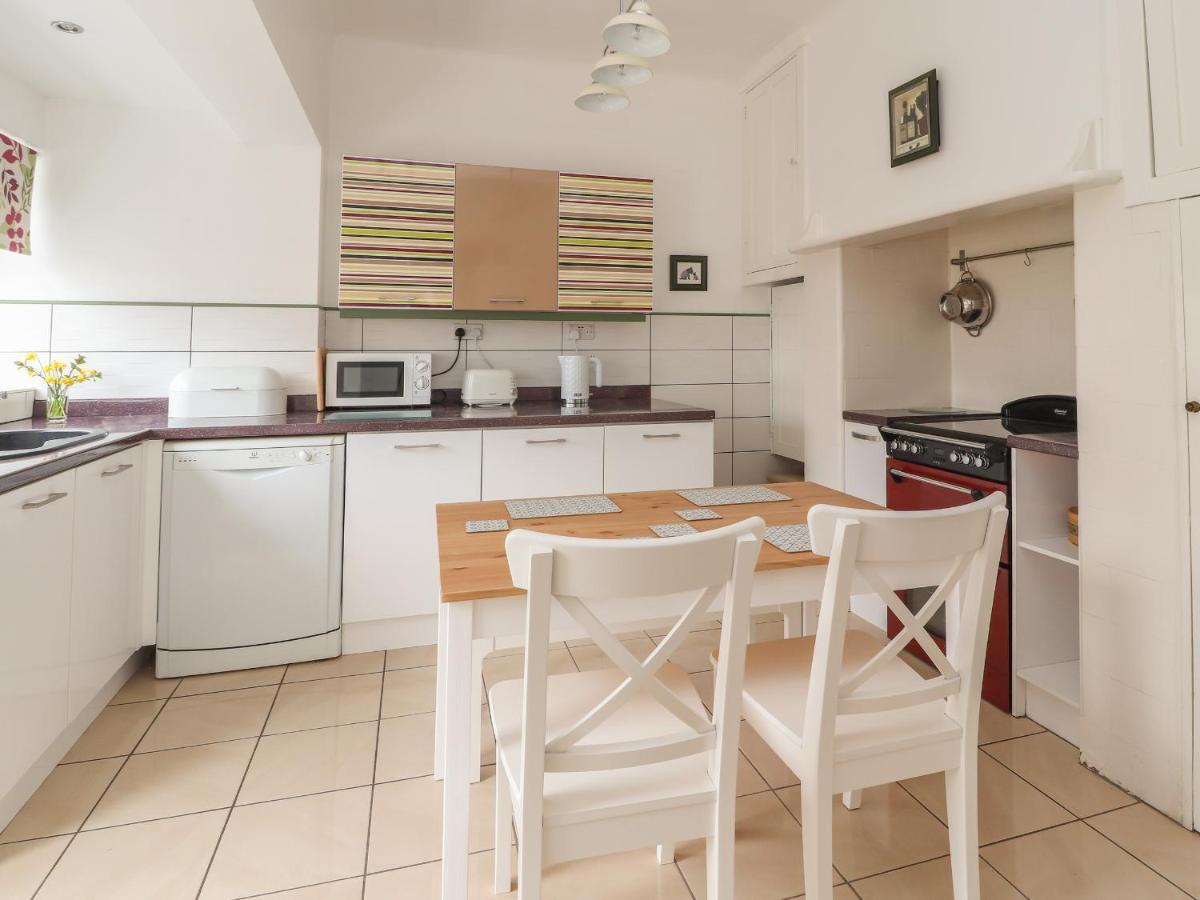 Coniston Apartment Колуин Бей Екстериор снимка